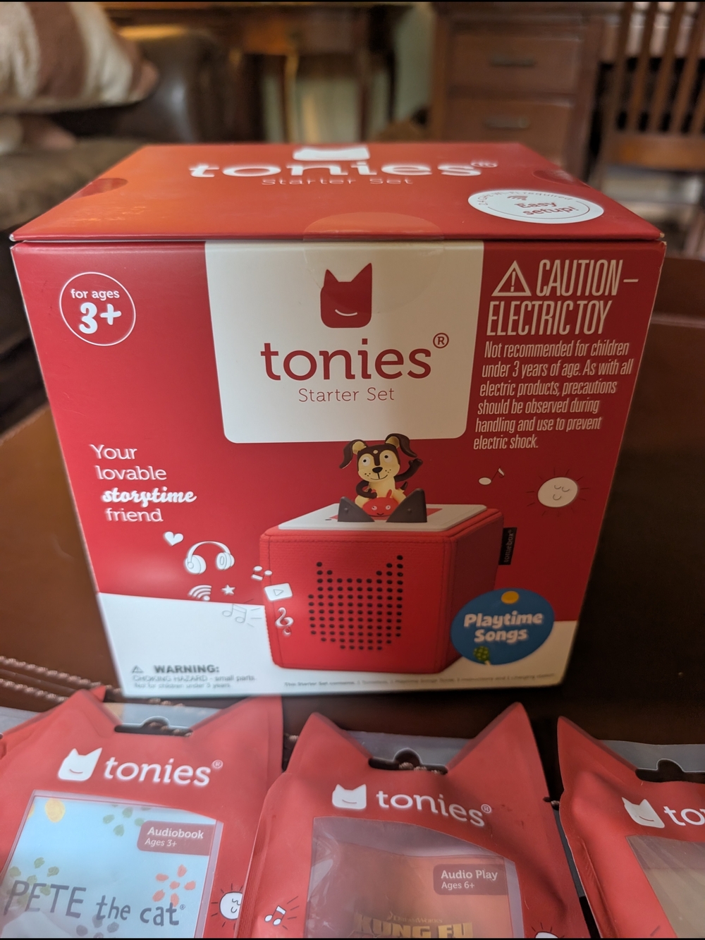 Tonies Starter Set with 4 Playtime Songs Tonie Figures - Red - Picture 4 of 6